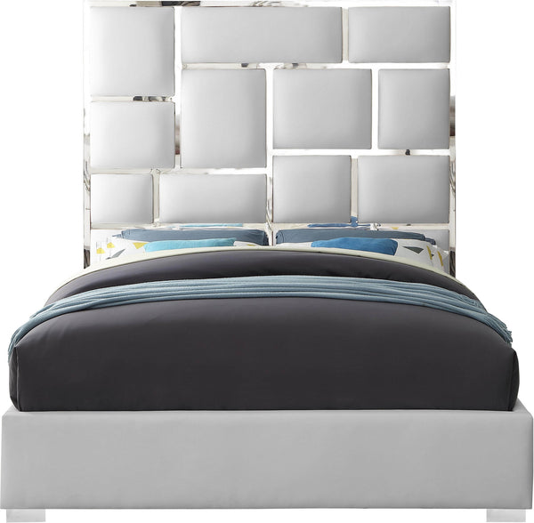 Jan King Bed In White Faux Leather