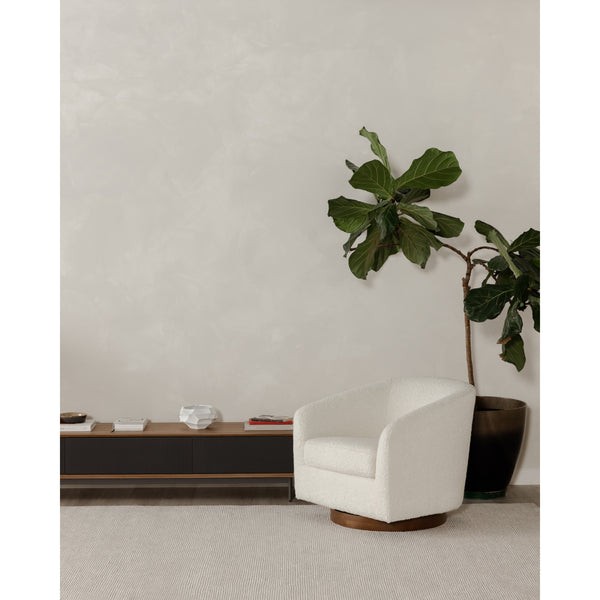 Oscy Swivel Chair in Faux Shearling White