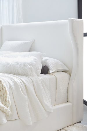 Balboa Queen Bed