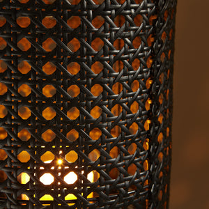 Sm Tennyson Candleholder in Matte Black