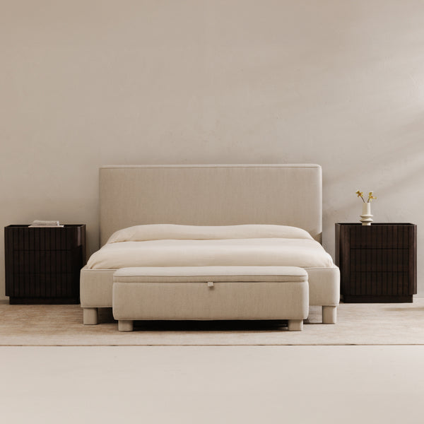 Ichigo Queen Bed in Light Grey Upholstery