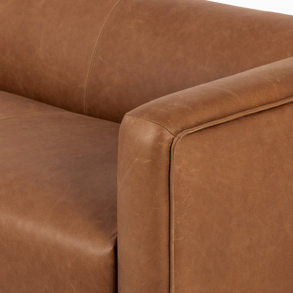 Wellborn Sofa 97" in Palermo Cognac