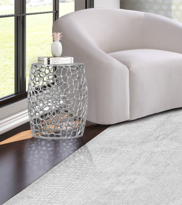 Glen End Table In Silver