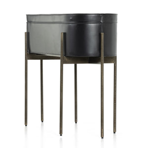 Jed Large Planter In Iron Matte Black