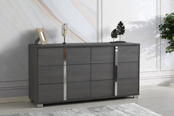 Giulia Dresser in Matte Gray
