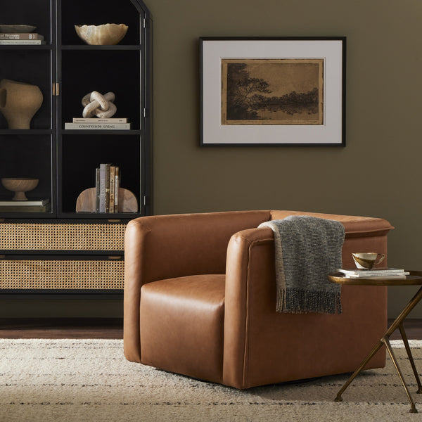Wellborn Swivel Chair In Palermo Cognac