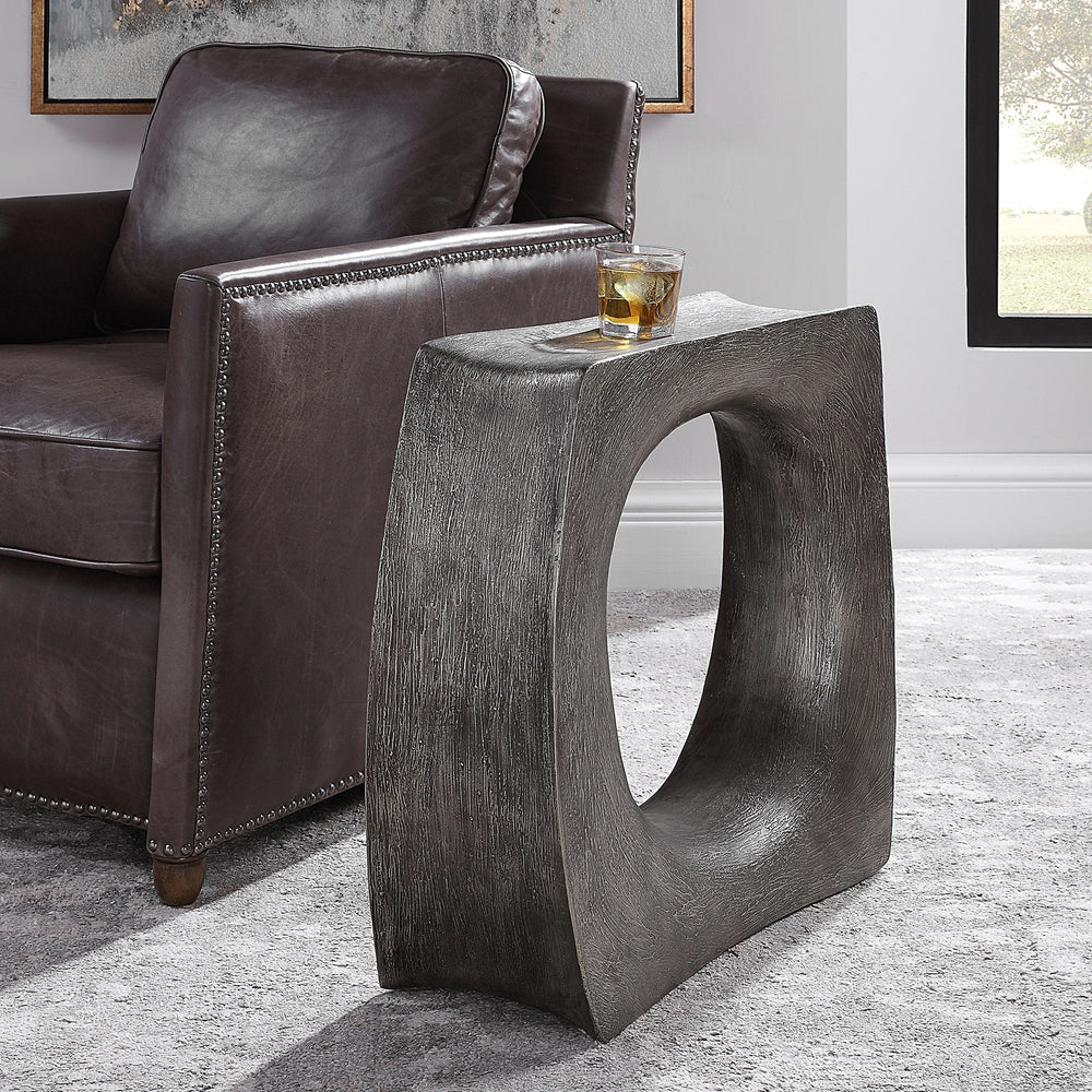 Valira Side Table