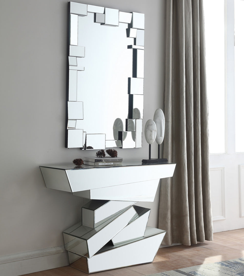 Juanita Mirror