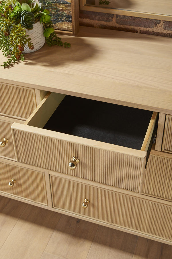 Highland 8-Drawer Double Dresser