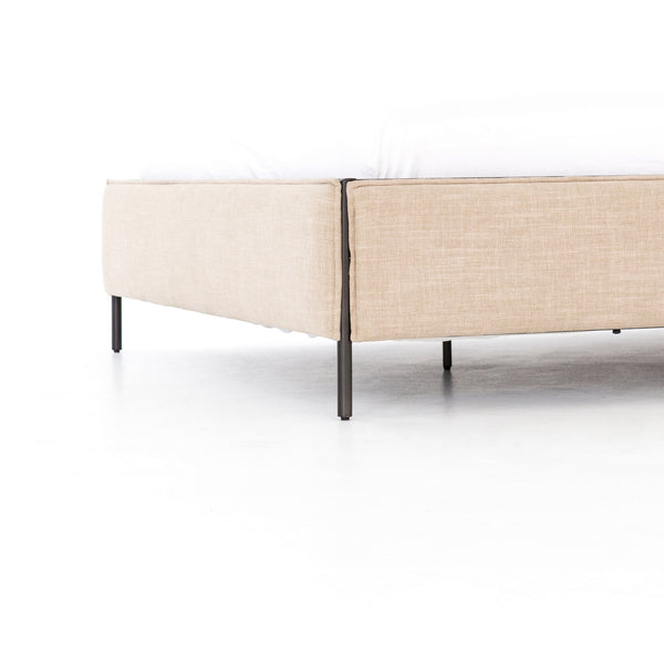 Leigh Upholstered Queen Bed