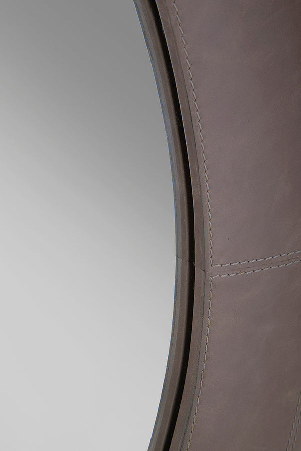 Mastermen Mirror