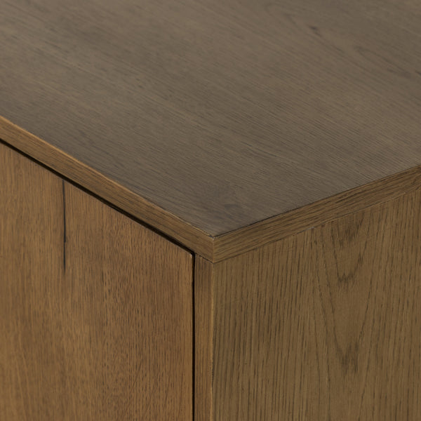 Eaton Media In Amber Oak Resin