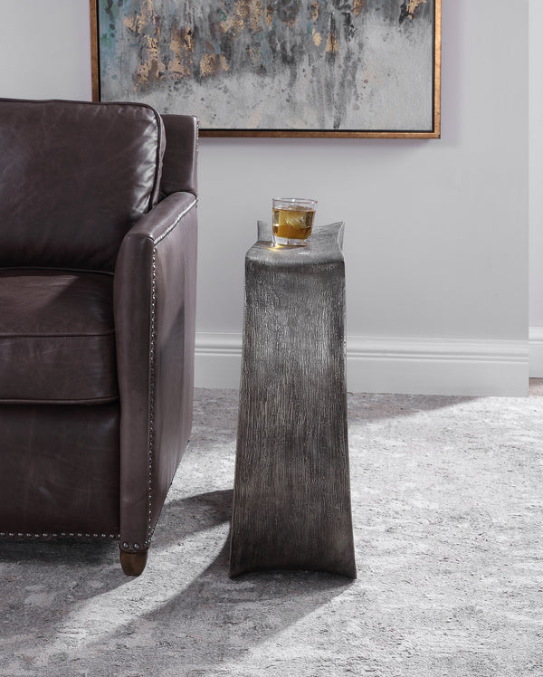 Valira Side Table