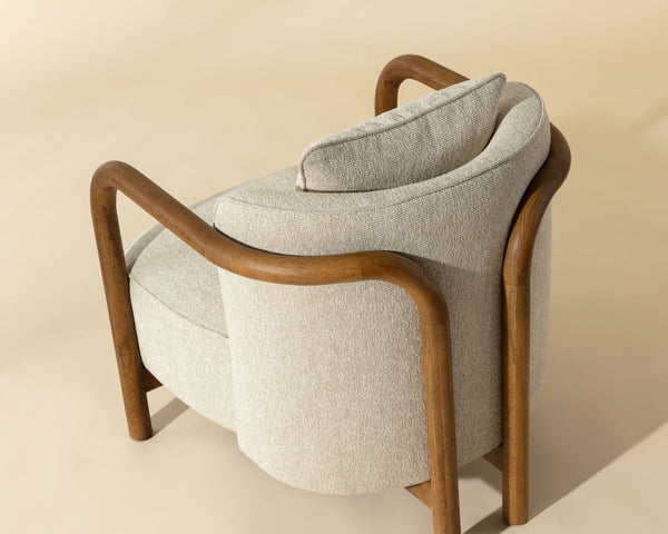 BEATRICE LOUNGE CHAIR - DOVE CREAM