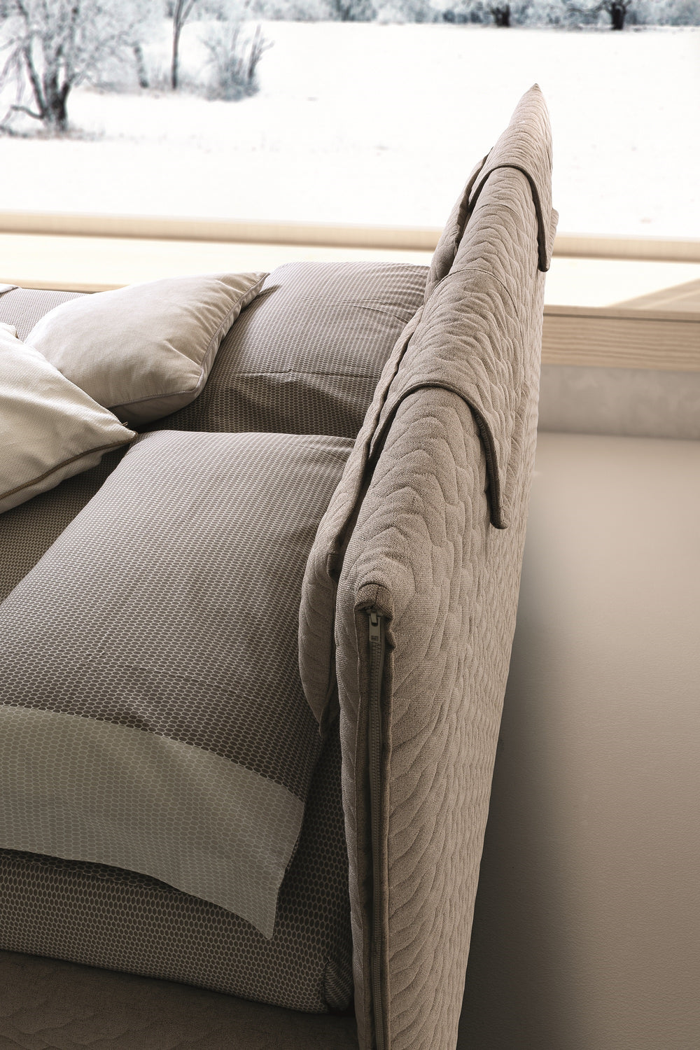 Mason Queen Bed