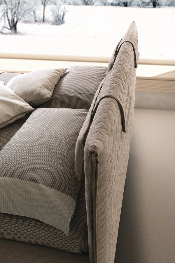 Mason Queen Bed