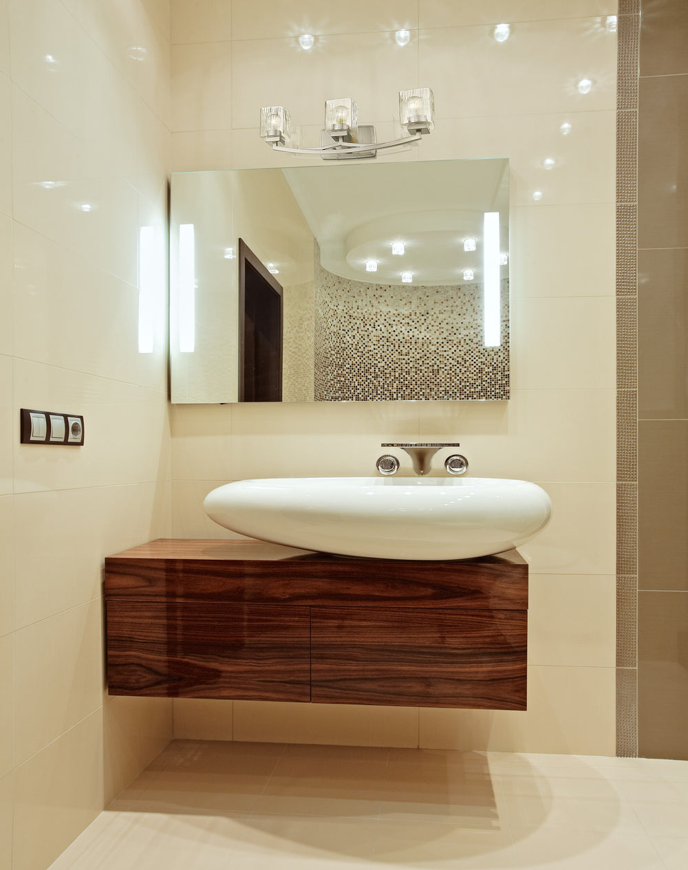 Zaid 3 Light Vanity in Brushed Nickel Finish