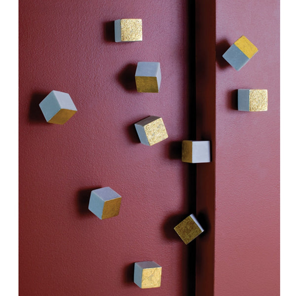 Pivot Wall Play, Gold