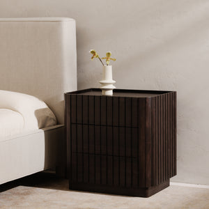 Ichigo Queen Bed in Light Grey Upholstery
