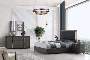 Giulia Dresser in Matte Gray