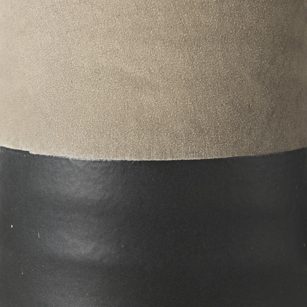 Garand Small 13H Two-Toned Black/Natural Ceramic Jug
