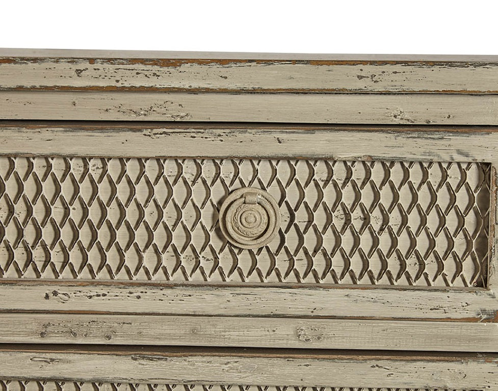 Large Field Chest