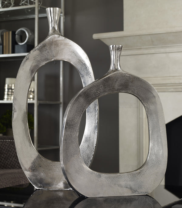 Cierra Vases