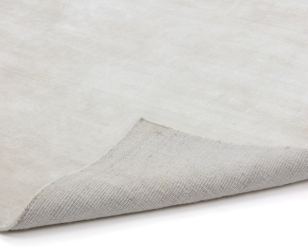 Alaska Hand-loomed Rug - White - 5' X 8'
