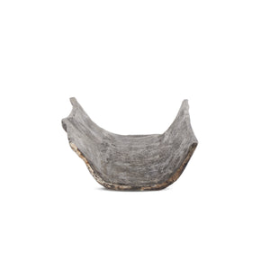 Jagen Outdoor Tray In Rustic Cast Aluminum