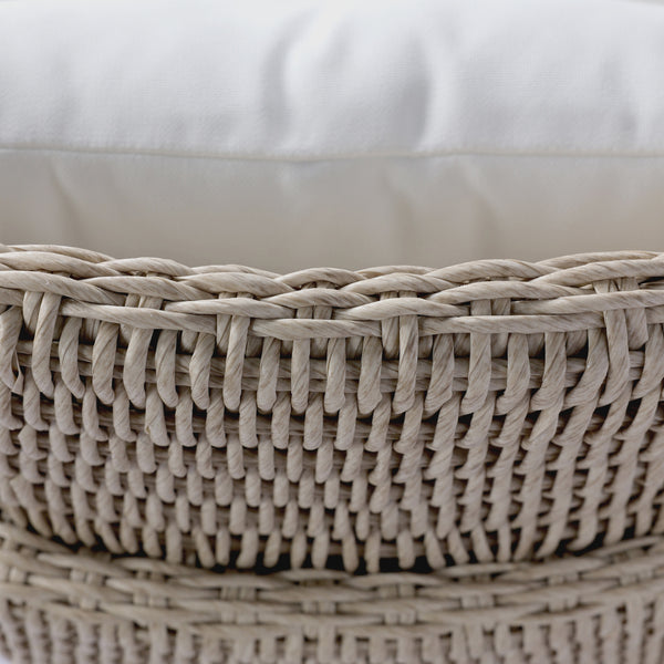 Fae Outdoor Chair in Vintage White'