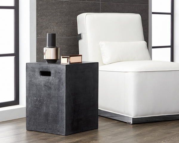 CASTOR END TABLE - BLACK