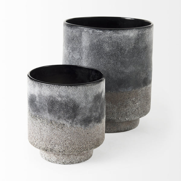 Squally 6.0L x 6.0W x 6.4H Black/Brown Glass Ombre Textured Small Vase