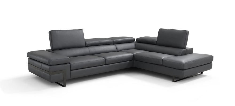 I867 Right Hand Facing Chaise in Grey