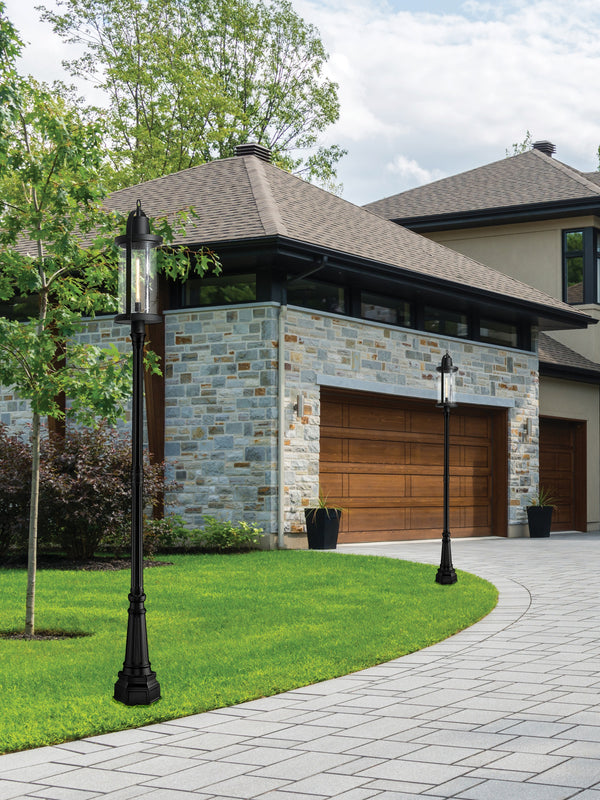 Roundhouse 1 Light Outdoor Post Mounted Fixture in Black Finish