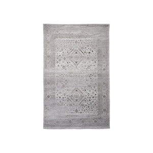 Kaiya  8 x 10 Rug