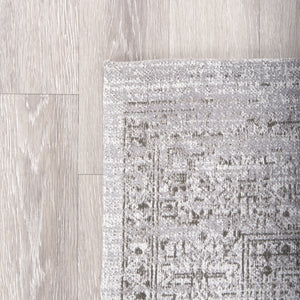 Kaiya  8 x 10 Rug