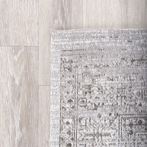 Kaiya  8 x 10 Rug