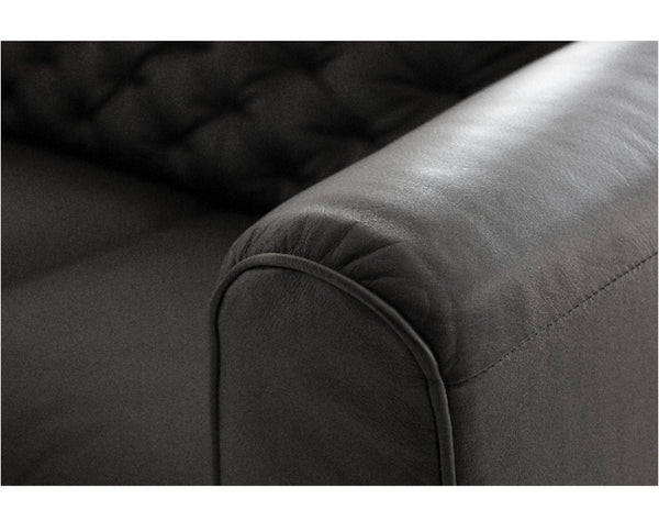 Dalton sofa in vintage black with black legs