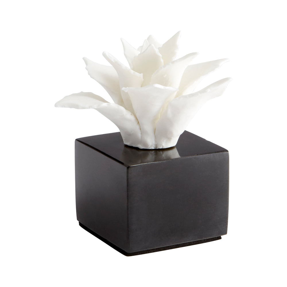 Small Calendine Sculpture In White