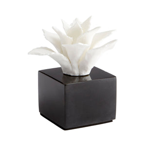 Small Calendine Sculpture In White