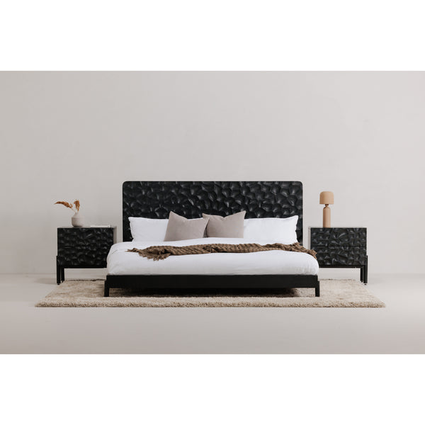 Misaki Queen Bed in Black with Carved Headboard