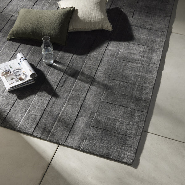 Ario Outdoor Rug In Shadowed Stripe In 8'X10'
