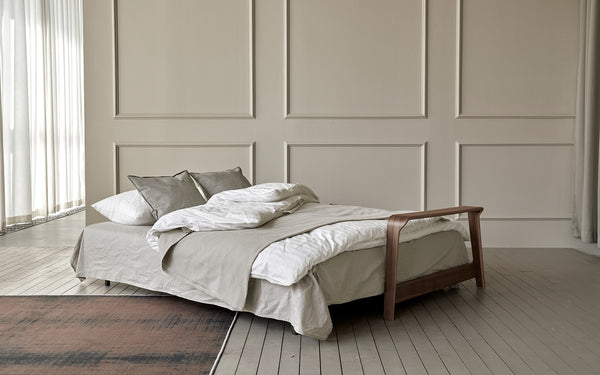 RAN D.E.L. SOFA BED in MIXED DANCE NATURAL FABRIC WITH Dark wood LEGS 527