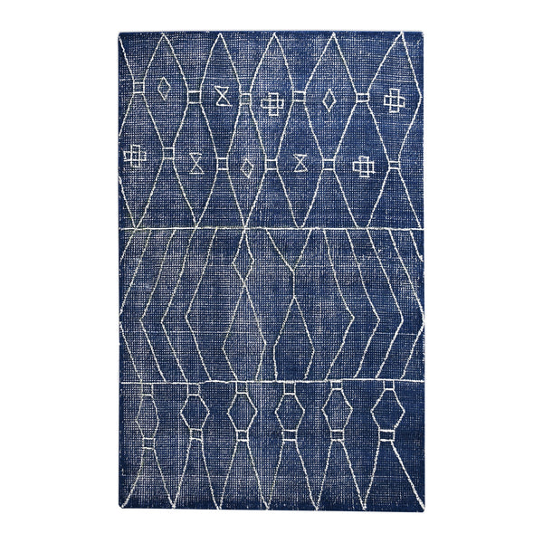 Fressia handwoven 5' X 8' Area Rug