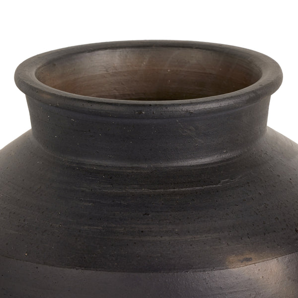 Kyland Vase In Aged Black Terracotta
