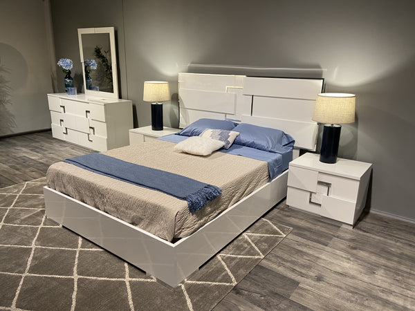 Infinity Premium Chest in Bianco Lucido