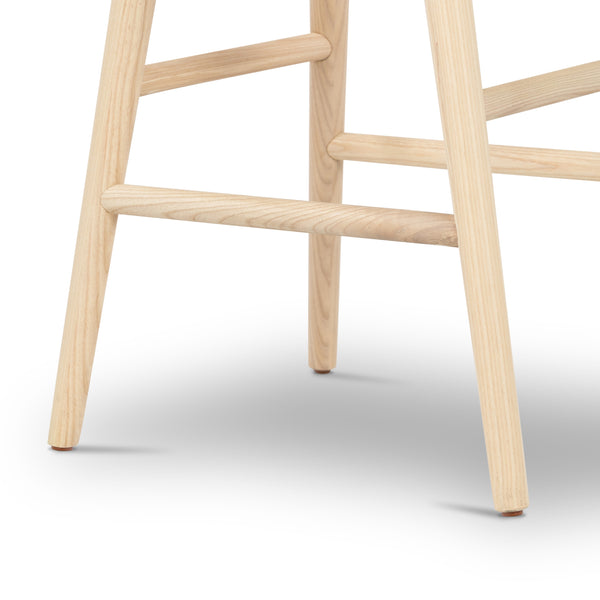 Union Saddle Stool In Essence Natural In Count
