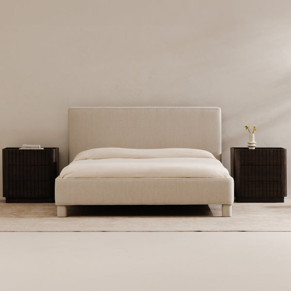 Ichigo Queen Bed in Light Grey Upholstery