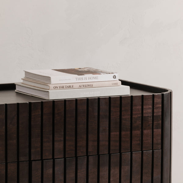 Moe's Povera 6-Drawer Dresser Black