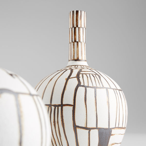 Risse Vase in Ebony and White